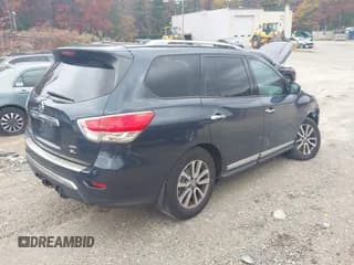 ✅ 2016 Nissan Pathfinder SV • VIN: 5N1AR2MMXGC608471 • Lot: 43581997. Wystawiony na IAAI z przebiegiem 137 326 mil. Bezpłatny archiwum sprzedaży aukcyjnych z USA i szczegółowy raport historii pojazdu na DreamBid. Zdjęcie 4.