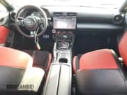 ✅ 2024 Toyota 86 TRUENO Edition • VIN: JF1ZNBM15R8751378 • Лот: 88785235. Опубликован ранее на Copart с пробегом 10 808 миль. Бесплатный доступ к архиву аукционных продаж из США и подробный отчёт об истории автомобиля на DreamBid. Изображение 8.