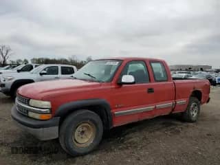 ✅ 2001 Chevrolet Silverado 1500 • VIN: 2GCEC19W711191836 • Lot: 53521625. Wystawiony na Copart z przebiegiem Nie podano mil. Skorzystaj z bezpłatnego archiwum sprzedaży aukcyjnych z USA i zobacz szczegółowy raport historii pojazdu na DreamBid. Zdjęcie 1.
