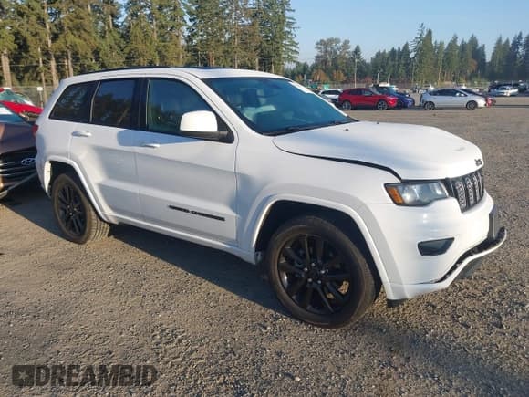 ✅ 2020 Jeep Grand Cherokee Laredo E • VIN: 1C4RJFAG2LC330728 • Lot: 43284986. Listed on IAAI with 106,887 mi. Free auction sales archive from the USA and detailed vehicle history report at DreamBid. Image 1.