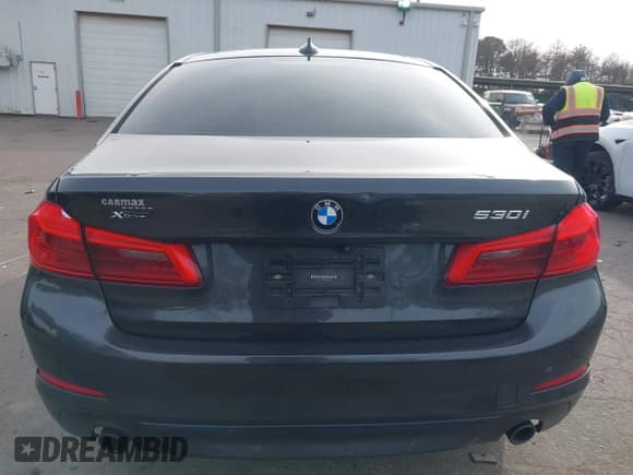 ✅ 2019 BMW 5 Series 530i xDrive • VIN: WBAJA7C56KWW06871 • Лот: 43822697. Опубликован ранее на IAAI с пробегом 76 091 миль. Бесплатный доступ к архиву аукционных продаж из США и подробный отчёт об истории автомобиля на DreamBid. Изображение 16.