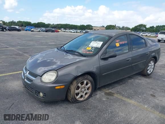 2003 Dodge Neon SXT z VIN 1B3ES56C43D247003, wystawiony jako IAAI lot #42111917 z przebiegiem 115 107 mil mil oraz . Historia ofert i sprzedaży dostępna na DreamBid. Obrazek 2.