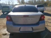 ✅ 2013 Dodge Avenger SE • VIN: 1C3CDZAB1DN642777 • Лот: 74453554. Опубликован ранее на Copart с пробегом 161 349 миль. Бесплатный доступ к архиву аукционных продаж из США и подробный отчёт об истории автомобиля на DreamBid. Изображение 6.