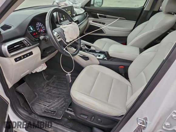 ✅ 2021 Kia Telluride S • VIN: 5XYP6DHC0MG144196 • Lot: 95394355. Listed on Copart with 43,176 mi. Free auction sales archive from the USA and detailed vehicle history report at DreamBid. Image 7.