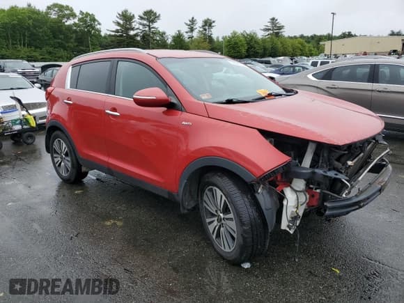 ✅ 2014 Kia Sportage EX • VIN: KNDPCCAC2E7603076 • Lot: 59896755. Listed on Copart with Not provided. Free auction sales archive from the USA and detailed vehicle history report at DreamBid. Image 4.
