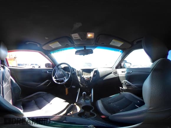 ✅ 2016 Hyundai Veloster Turbo • VIN: KMHTC6AE6GU294648 • Lot: 42311378. Wystawiony na IAAI z przebiegiem 94 552 mil. Bezpłatny archiwum sprzedaży aukcyjnych z USA i szczegółowy raport historii pojazdu na DreamBid. Zdjęcie 18.