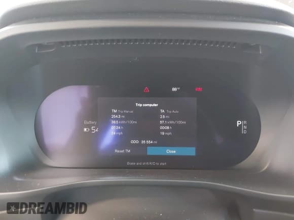 ✅ 2023 Volvo XC40 Ultimate • VIN: YV4ED3UMXP2087183 • Лот: 42901777. Опубликован ранее на IAAI с пробегом 35 554 миль. Бесплатный доступ к архиву аукционных продаж из США и подробный отчёт об истории автомобиля на DreamBid. Изображение 7.