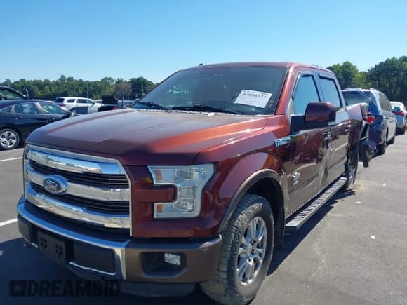 ✅ 2015 Ford F-150 XLT • VIN: 1FTEW1EG3FKD22726 • Lot: 43086377. Wystawiony na IAAI z przebiegiem 141 944 mil. Bezpłatny archiwum sprzedaży aukcyjnych z USA i szczegółowy raport historii pojazdu na DreamBid. Zdjęcie 12.