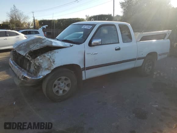 ✅ 1998 Toyota T100 SR5 • VIN: JT4TN14D8W0039509 • Lot: 83712444. Listed on Copart with 274,049 mi. Free auction sales archive from the USA and detailed vehicle history report at DreamBid. Image 1.