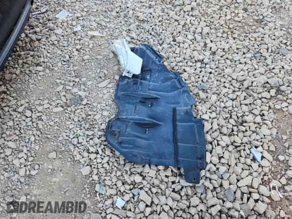 2017 Toyota Camry XLE with VIN 4T1BF1FK0HU616626, listed as a Copart auction lot 82440305 with 145,873 mi miles and Salvage title. Bid and sale history available at DreamBid. Image 12.