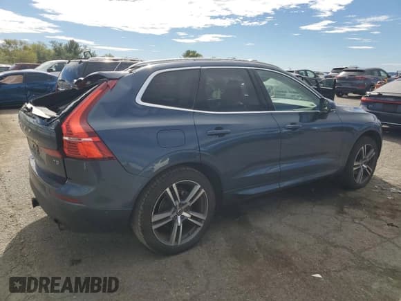 ✅ 2019 Volvo XC60 Momentum • VIN: LYV102DK1KB229854 • Lot: 86800265. Listed on Copart with 75,911 mi. Free auction sales archive from the USA and detailed vehicle history report at DreamBid. Image 3.