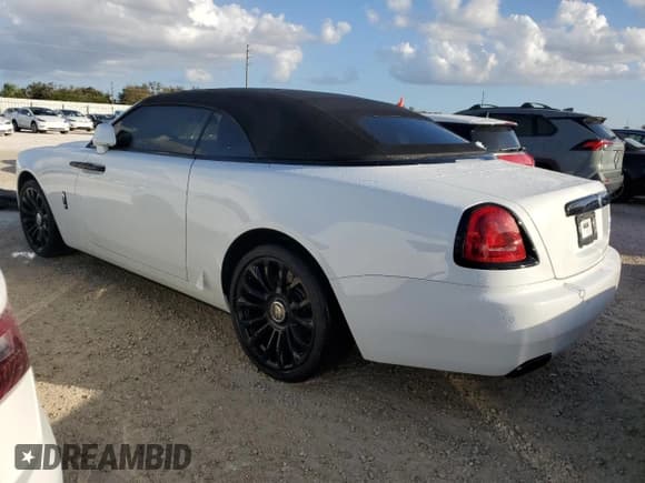 ✅ 2019 Rolls-Royce Dawn • VIN: SCA666D58KU118205 • Лот: 78708804. Опубликован ранее на Copart с пробегом 10 000 миль. Бесплатный доступ к архиву аукционных продаж из США и подробный отчёт об истории автомобиля на DreamBid. Изображение 2.