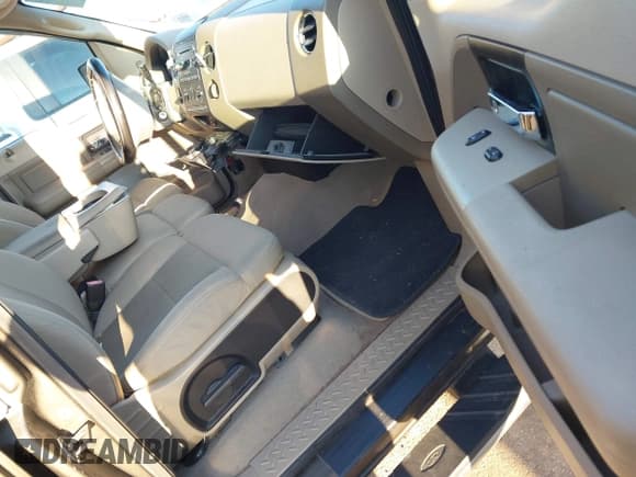 ✅ 2008 Ford F-150 XL • VIN: 1FTRW12W78KE96511 • Lot: 43682848. Listed on IAAI with 125,527 mi. Free auction sales archive from the USA and detailed vehicle history report at DreamBid. Image 5.