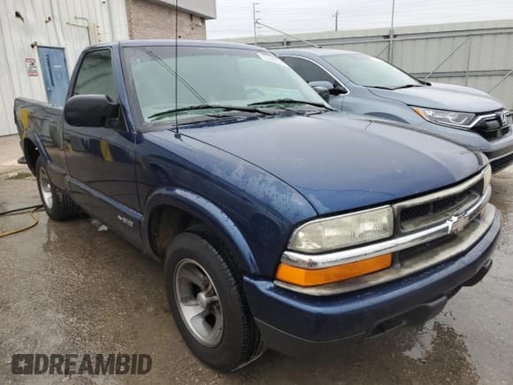 ✅ 2002 Chevrolet S-10 LS • VIN: 1GCCS145328124996 • Лот: 85644574. Опубликован ранее на Copart с пробегом 197 810 миль. Бесплатный доступ к архиву аукционных продаж из США и подробный отчёт об истории автомобиля на DreamBid. Изображение 4.