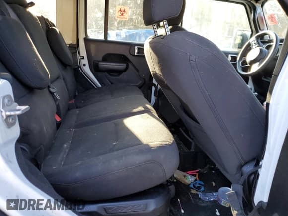 ✅ 2023 Jeep Wrangler • VIN: 1C4JJXN66PW628482 • Lot: 90037175. Wystawiony na Copart z przebiegiem 47 416 mil. Bezpłatny archiwum sprzedaży aukcyjnych z USA i szczegółowy raport historii pojazdu na DreamBid. Zdjęcie 10.