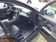 ✅ 2022 Mercedes-Benz C 300 • VIN: W1KAF4HBXNR066080 • Lot: 42189237. Wystawiony na IAAI z przebiegiem 42 666 mil. Bezpłatny archiwum sprzedaży aukcyjnych z USA i szczegółowy raport historii pojazdu na DreamBid. Zdjęcie 5.