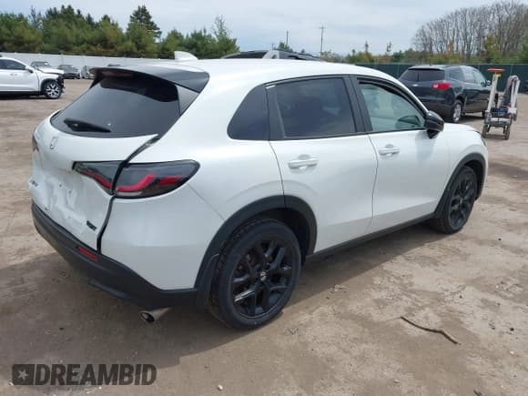 ✅ 2024 Honda HR-V Sport • VIN: 3CZRZ2H57RM705519 • Lot: 42113758. Listed on IAAI with 66,695 mi. Free auction sales archive from the USA and detailed vehicle history report at DreamBid. Image 4.