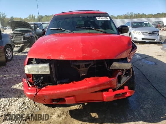 ✅ 1999 Chevrolet Blazer LS • VIN: 1GNCT18W7XK100976 • Lot: 74916084. Listed on Copart with 164,183 mi. Free auction sales archive from the USA and detailed vehicle history report at DreamBid. Image 5.