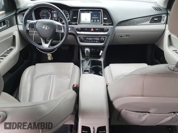 ✅ 2018 Hyundai Sonata Limited • VIN: 5NPE34AF9JH678418 • Лот: 53728315. Опубликован ранее на Copart с пробегом 96 910 миль. Бесплатный доступ к архиву аукционных продаж из США и подробный отчёт об истории автомобиля на DreamBid. Изображение 8.