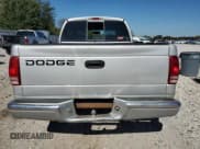 ✅ 2001 Dodge Dakota Sport • VIN: 1B7HL2AN71S237686 • Lot: 86181545. Wystawiony na Copart z przebiegiem 97 019 mil. Bezpłatny archiwum sprzedaży aukcyjnych z USA i szczegółowy raport historii pojazdu na DreamBid. Zdjęcie 6.