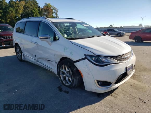 ✅ 2018 Chrysler Pacifica Limited • VIN: 2C4RC1GG1JR233058 • Lot: 86423365. Wystawiony na Copart z przebiegiem 111 769 mil. Bezpłatny archiwum sprzedaży aukcyjnych z USA i szczegółowy raport historii pojazdu na DreamBid. Zdjęcie 4.