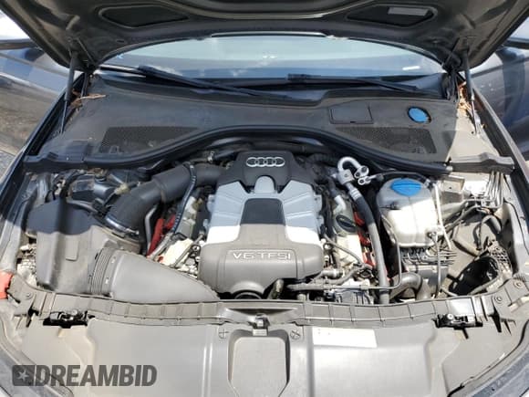 ✅ 2014 Audi A6 Prestige • VIN: WAUHGAFC1EN061502 • Лот: 66026615. Опубликован ранее на Copart с пробегом 129 023 миль. Бесплатный доступ к архиву аукционных продаж из США и подробный отчёт об истории автомобиля на DreamBid. Изображение 11.