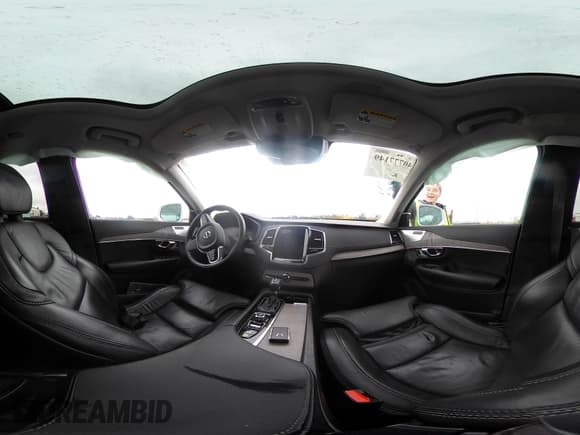 ✅ 2021 Volvo XC90 Inscription • VIN: YV4A22PL7M1724212 • Lot: 40777149. Listed on IAAI with 55,123 mi. Free auction sales archive from the USA and detailed vehicle history report at DreamBid. Image 18.