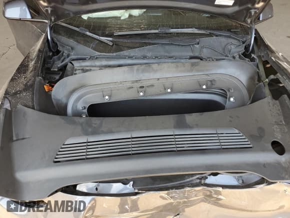 ✅ 2023 Tesla Model Y Performance • VIN: 7SAYGDEF0PA049584 • Lot: 69508355. Wystawiony na Copart z przebiegiem 38 412 mil. Bezpłatny archiwum sprzedaży aukcyjnych z USA i szczegółowy raport historii pojazdu na DreamBid. Zdjęcie 11.