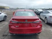 ✅ 2021 Lexus ES 350 F Sport • VIN: 58AGZ1B10MU099597 • Lot: 42186734. Listed on IAAI with 27,547 mi. Free auction sales archive from the USA and detailed vehicle history report at DreamBid. Image 17.