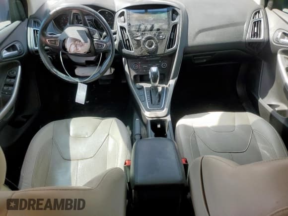 ✅ 2018 Ford Focus Titanium • VIN: 1FADP3J2XJL249989 • Лот: 82187775. Опубликован ранее на Copart с пробегом 107 576 миль. Бесплатный доступ к архиву аукционных продаж из США и подробный отчёт об истории автомобиля на DreamBid. Изображение 8.