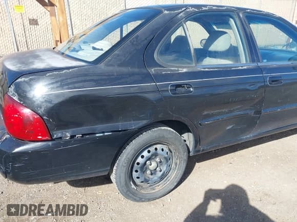 ✅ 2004 Nissan Sentra S • VIN: 3N1CB51D44L484515 • Lot: 42436753. Listed on IAAI with 92,283 mi. Free auction sales archive from the USA and detailed vehicle history report at DreamBid. Image 6.