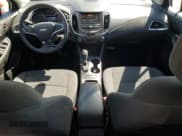 ✅ 2017 Chevrolet Cruze LT • VIN: 1G1BE5SM9H7256060 • Лот: 47803193. Опубликован ранее на Copart с пробегом 57 158 миль. Бесплатный доступ к архиву аукционных продаж из США и подробный отчёт об истории автомобиля на DreamBid. Изображение 8.