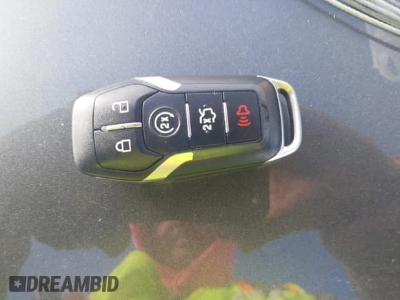 ✅ 2017 Ford Explorer XLT • VIN: 1FM5K8DH3HGD41549 • Lot: 43692364. Wystawiony na IAAI z przebiegiem 79 422 mil. Bezpłatny archiwum sprzedaży aukcyjnych z USA i szczegółowy raport historii pojazdu na DreamBid. Zdjęcie 18.