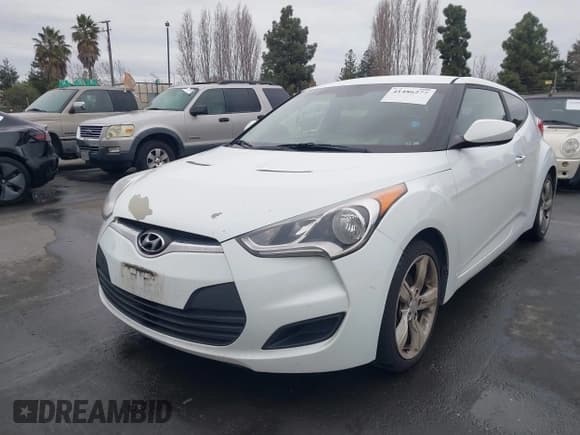 ✅ 2015 Hyundai Veloster • VIN: KMHTC6AD5FU232471 • Lot: 41486277. Wystawiony na IAAI z przebiegiem 167 304 mil. Bezpłatny archiwum sprzedaży aukcyjnych z USA i szczegółowy raport historii pojazdu na DreamBid. Zdjęcie 2.