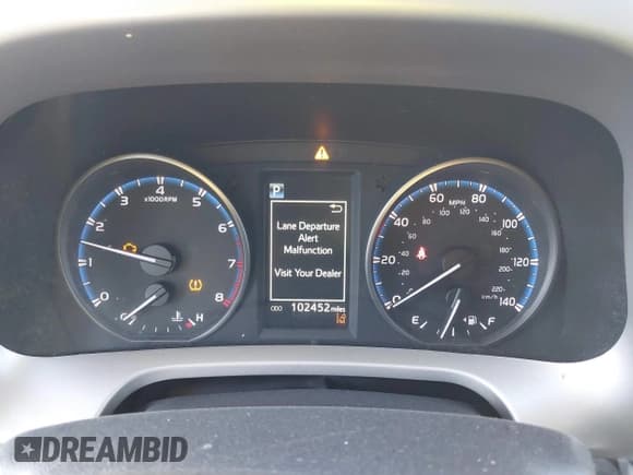 ✅ 2017 Toyota RAV4 LE • VIN: 2T3BFREV6HW543909 • Лот: 41668964. Опубликован ранее на IAAI с пробегом 102 452 миль. Бесплатный доступ к архиву аукционных продаж из США и подробный отчёт об истории автомобиля на DreamBid. Изображение 7.