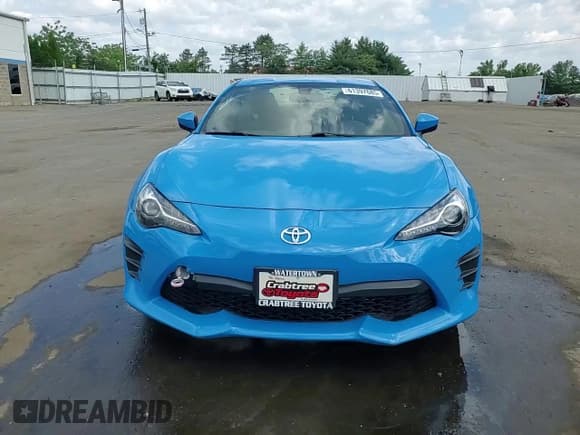 ✅ 2019 Toyota 86 • VIN: JF1ZNAA13K8702961 • Лот: 61397685. Опубликован ранее на Copart с пробегом 55 978 миль. Бесплатный доступ к архиву аукционных продаж из США и подробный отчёт об истории автомобиля на DreamBid. Изображение 13.