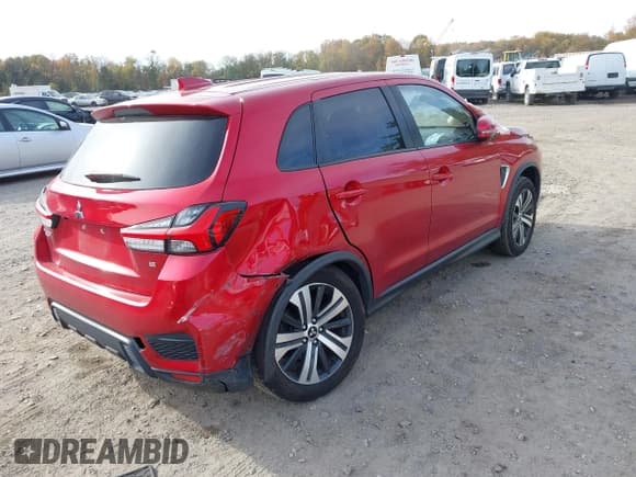 ✅ 2021 Mitsubishi Outlander SE • VIN: JA4APVAU9MU001686 • Lot: 43558244. Listed on IAAI with 60,061 mi. Free auction sales archive from the USA and detailed vehicle history report at DreamBid. Image 4.