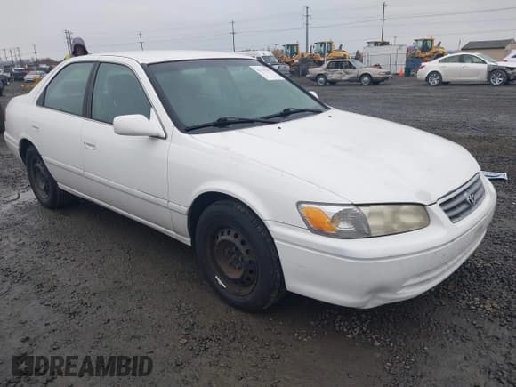 ✅ 2000 Toyota Camry LE • VIN: JT2BF22K3Y0242187 • Lot: 43767695. Listed on IAAI with 295,301 mi. Free auction sales archive from the USA and detailed vehicle history report at DreamBid. Image 1.