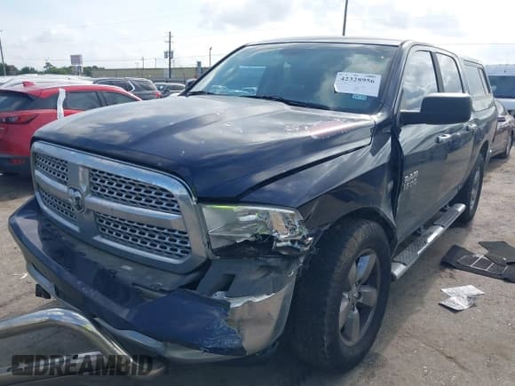 ✅ 2014 Ram 1500 Big Horn • VIN: 1C6RR6LT1ES390373 • Lot: 42328956. Wystawiony na IAAI z przebiegiem 303 185 mil. Bezpłatny archiwum sprzedaży aukcyjnych z USA i szczegółowy raport historii pojazdu na DreamBid. Zdjęcie 6.