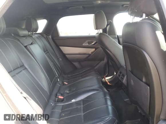 ✅ 2018 Land Rover Range Rover Velar S • VIN: SALYB2RN7JA706751 • Лот: 57106895. Опубликован ранее на Copart с пробегом 126 670 миль. Бесплатный доступ к архиву аукционных продаж из США и подробный отчёт об истории автомобиля на DreamBid. Изображение 10.