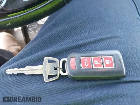 ✅ 2018 Mitsubishi Outlander SEL • VIN: JA4AP4AW0JU001292 • Lot: 43607558. Listed on IAAI with 71,392 mi. Free auction sales archive from the USA and detailed vehicle history report at DreamBid. Image 11.