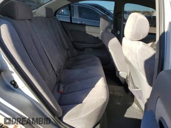 2005 Hyundai Elantra GLS z VIN KMHDN46DX5U041428, wystawiony jako Copart lot #80684274 z przebiegiem 109 025 mil mil oraz Szkoda całkowita • Salvage title. Historia ofert i sprzedaży dostępna na DreamBid. Obrazek 10.