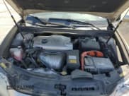 ✅ 2015 Lexus ES 300h • VIN: JTHBW1GG1F2091808 • Lot: 69933195. Wystawiony na Copart z przebiegiem 110 741 mil. Bezpłatny archiwum sprzedaży aukcyjnych z USA i szczegółowy raport historii pojazdu na DreamBid. Zdjęcie 11.