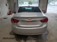 ✅ 2017 Chevrolet Impala LT • VIN: 1G1105S31HU194141 • Лот: 73959024. Опубликован ранее на Copart с пробегом 77 901 миль. Бесплатный доступ к архиву аукционных продаж из США и подробный отчёт об истории автомобиля на DreamBid. Изображение 6.