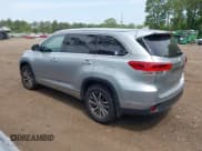 ✅ 2017 Toyota Highlander XLE • VIN: 5TDJZRFH3HS512047 • Lot: 42446645. Listed on IAAI with 197,561 mi. Free auction sales archive from the USA and detailed vehicle history report at DreamBid. Image 14.