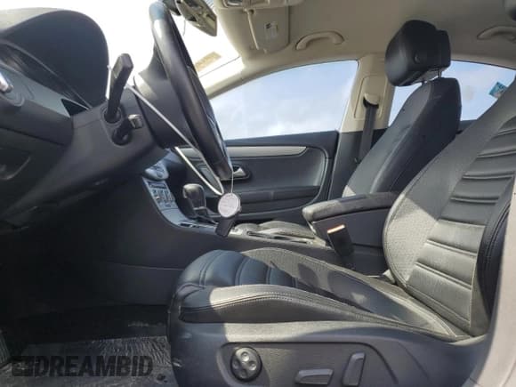 ✅ 2013 Volkswagen CC R-Line • VIN: WVWBN7AN1DE503056 • Lot: 82030315. Listed on Copart with 107,574 mi. Free auction sales archive from the USA and detailed vehicle history report at DreamBid. Image 7.