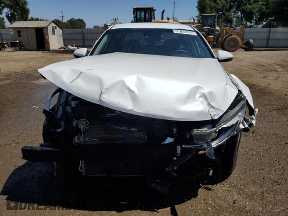 ✅ 2019 Kia Optima S • VIN: 5XXGT4L32KG356356 • Lot: 65940945. Wystawiony na Copart z przebiegiem 74 402 mil. Bezpłatny archiwum sprzedaży aukcyjnych z USA i szczegółowy raport historii pojazdu na DreamBid. Zdjęcie 5.