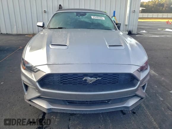 ✅ 2022 Ford Mustang EcoBoost Premium • VIN: 1FATP8UHXN5149202 • Lot: 93490365. Listed on Copart with 40,100 mi. Free auction sales archive from the USA and detailed vehicle history report at DreamBid. Image 5.