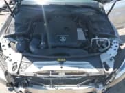 ✅ 2017 Mercedes-Benz C 300 • VIN: 55SWF4JB6HU223882 • Lot: 42795716. Wystawiony na IAAI z przebiegiem 113 759 mil. Bezpłatny archiwum sprzedaży aukcyjnych z USA i szczegółowy raport historii pojazdu na DreamBid. Zdjęcie 10.