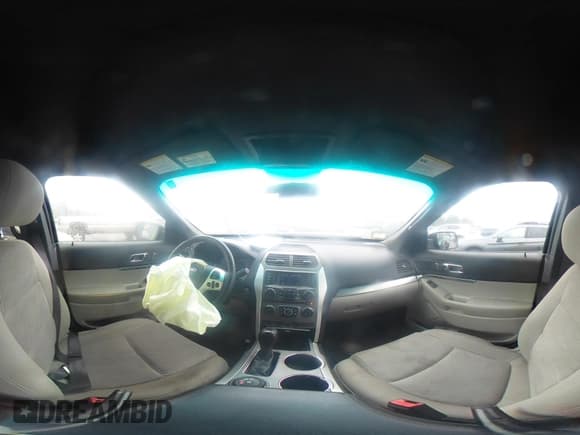 ✅ 2013 Ford Explorer • VIN: 1FM5K8B80DGA06066 • Lot: 42197006. Wystawiony na IAAI z przebiegiem 156 486 mil. Bezpłatny archiwum sprzedaży aukcyjnych z USA i szczegółowy raport historii pojazdu na DreamBid. Zdjęcie 18.